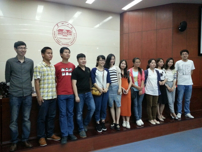 经管系成功举办“与研究生对话”考研经验交流会 经管系成功举办“与研究生对话”考研经验交流会