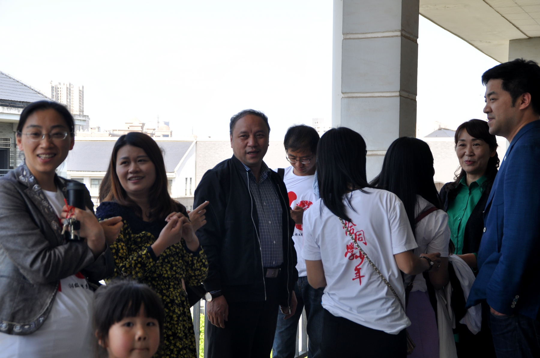 喜迎公司旅游系07届毕业生十周年返校 喜迎公司旅游系07届毕业生十周年返校